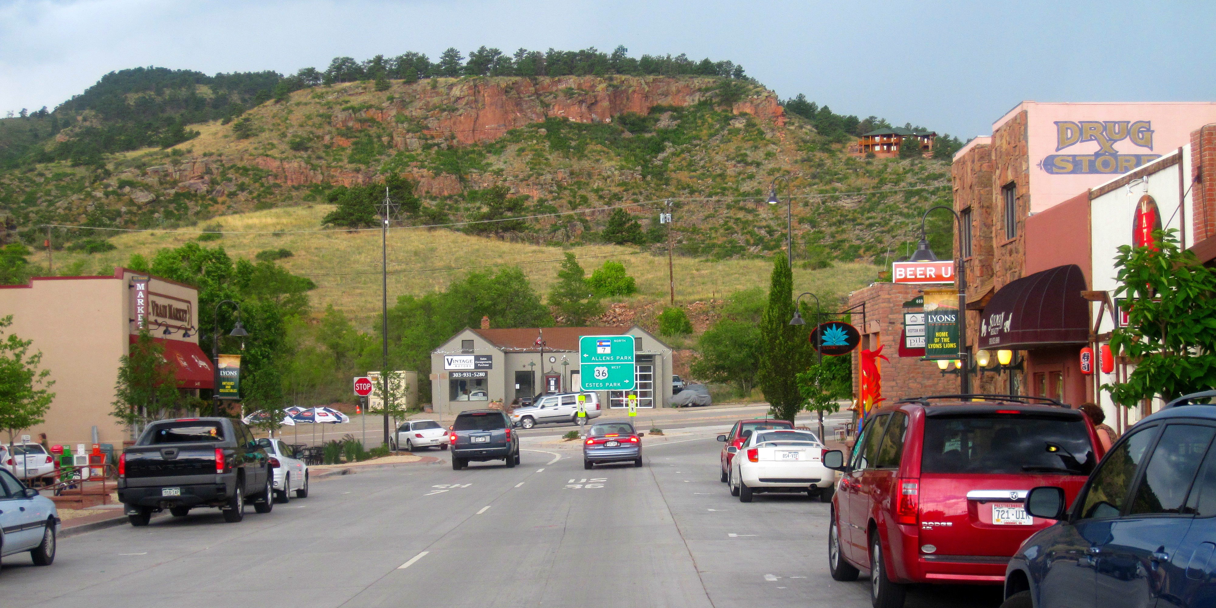 Lyons, Colorado — Steamboat Mountain