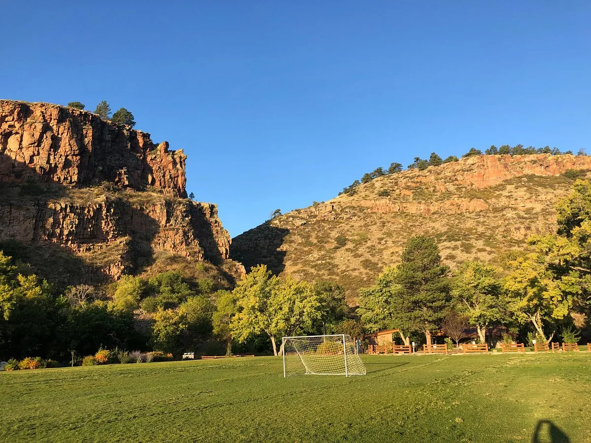 LaVern M. Johnson Park in Lyons, Colorado, below the red-rock cliffs